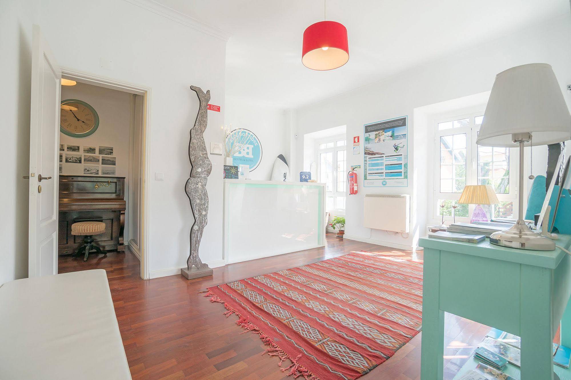 Blue Boutique Hostel & Suites Estoril Bagian luar foto