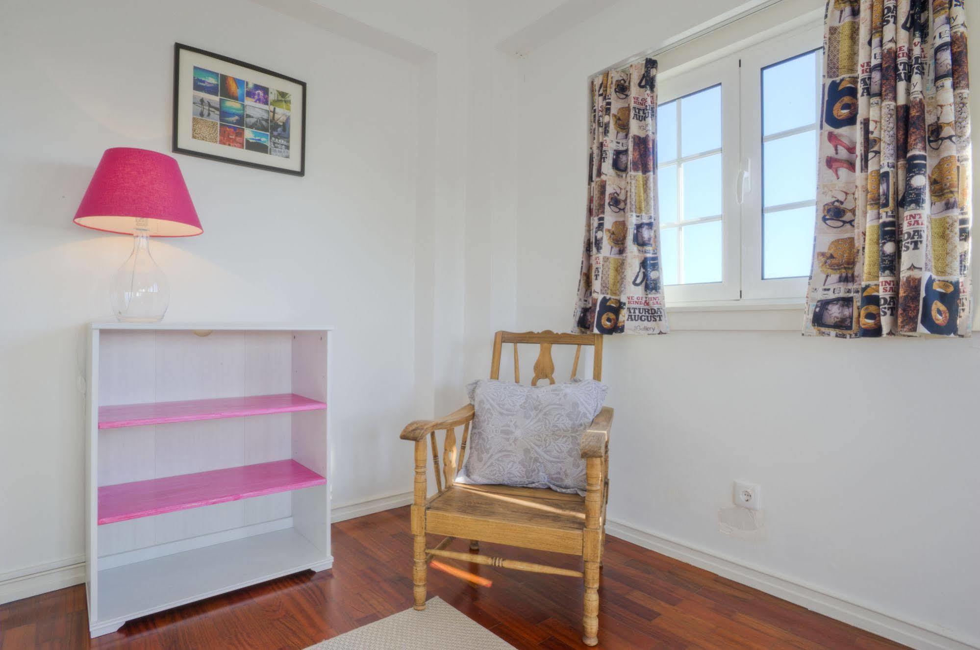 Blue Boutique Hostel & Suites Estoril Bagian luar foto