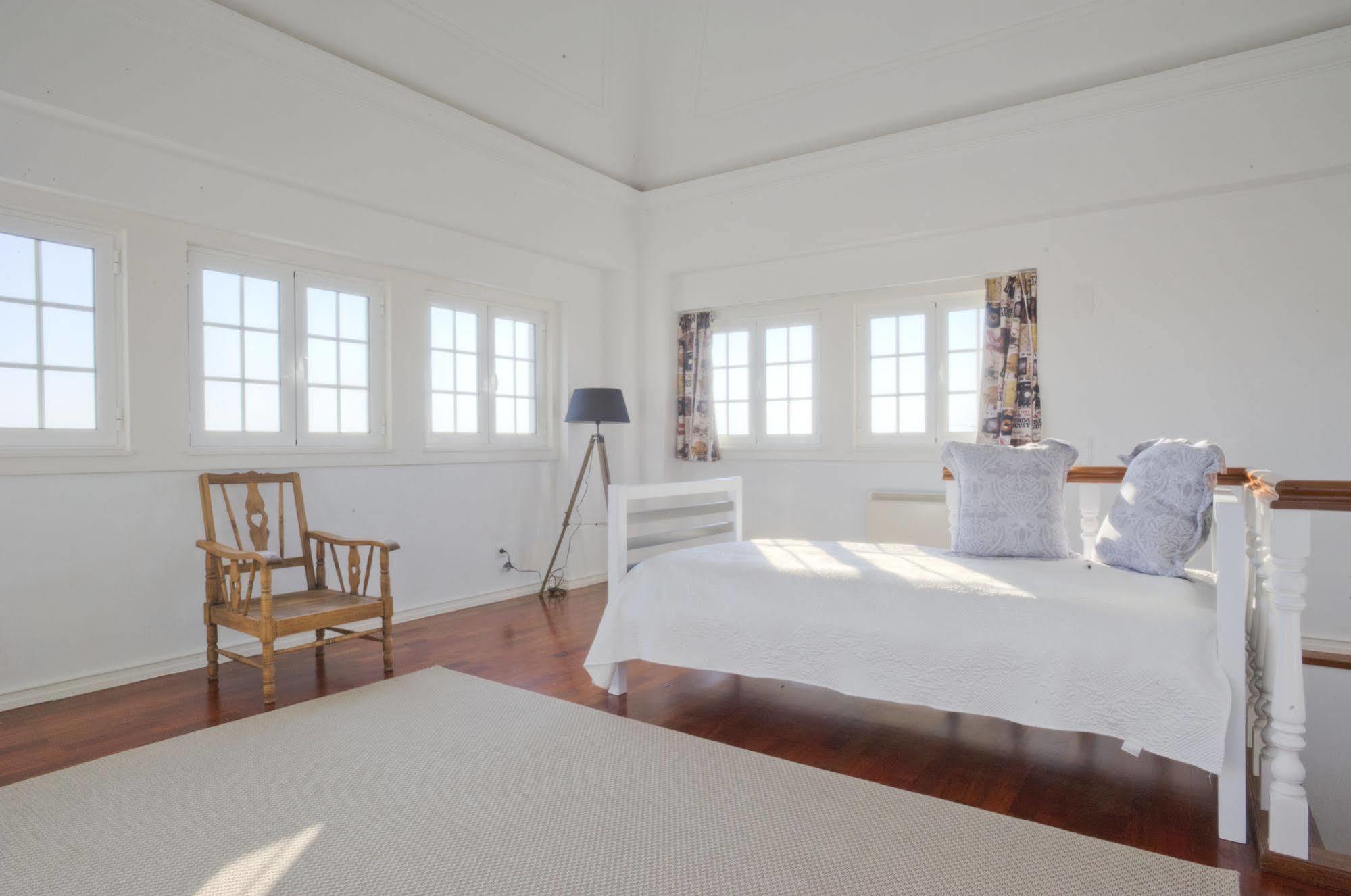 Blue Boutique Hostel & Suites Estoril Bagian luar foto