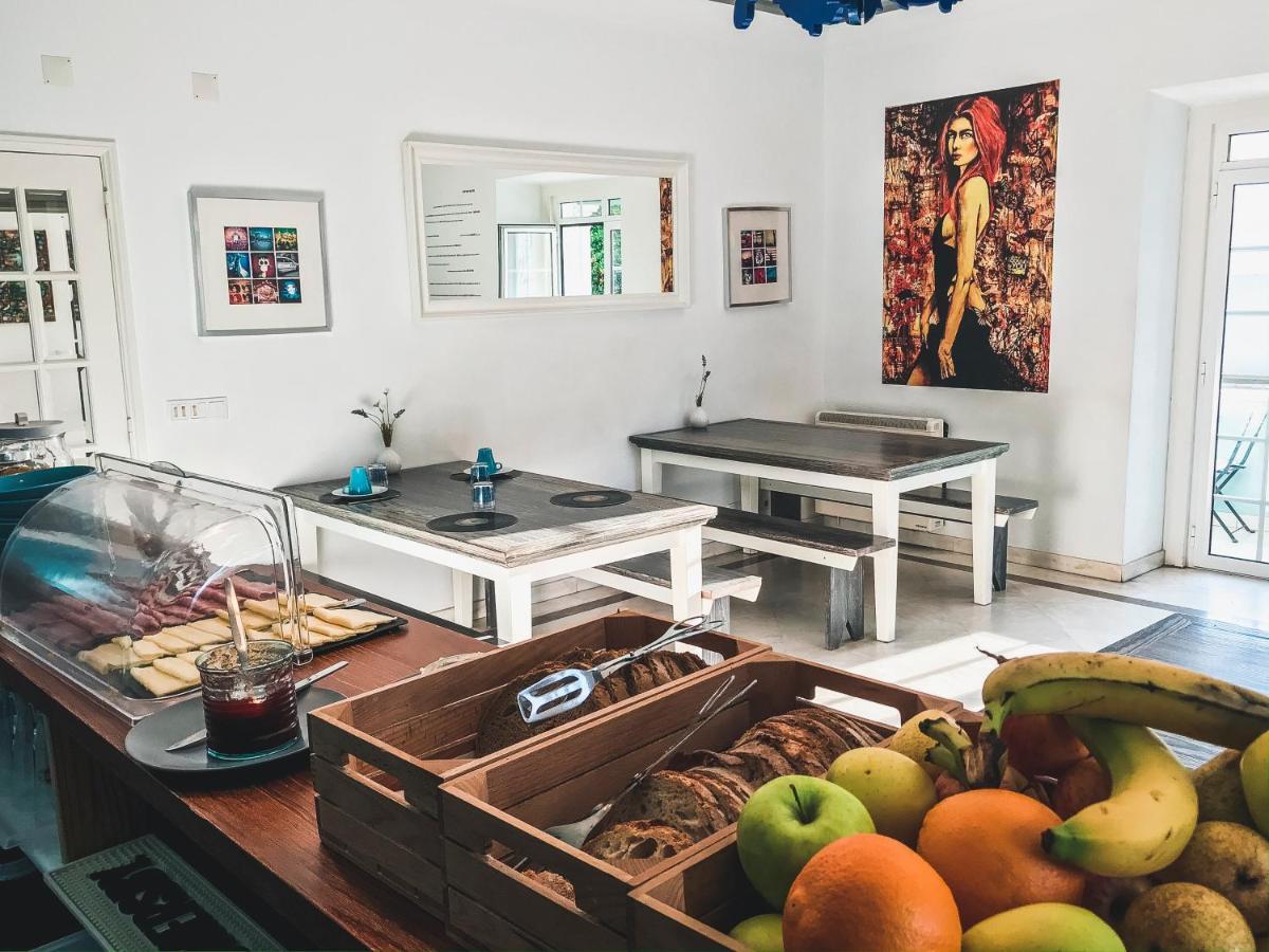 Blue Boutique Hostel & Suites Estoril Bagian luar foto