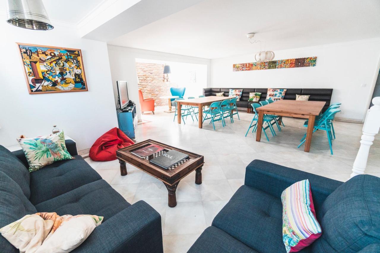 Blue Boutique Hostel & Suites Estoril Bagian luar foto